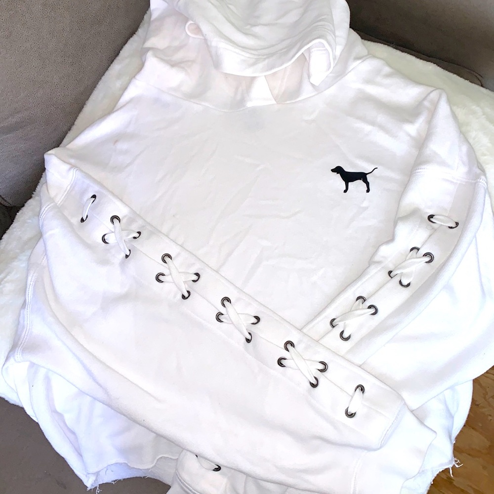CROP SWEATSHIRT